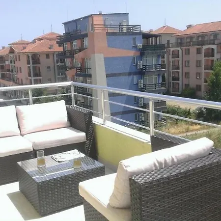 Апартаменты Laguna Penthouse